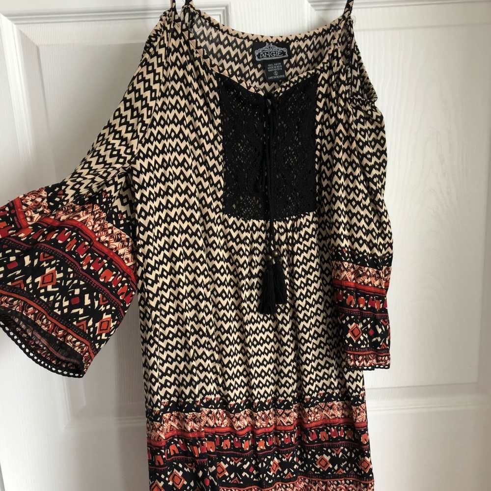 Cutest dress you’ll ever see. 😉
